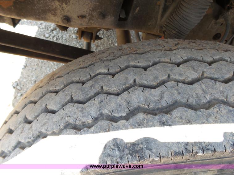 image for item K1167 1999 Ford F450 Super Duty bucket truck