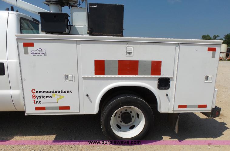 image for item K1167 1999 Ford F450 Super Duty bucket truck