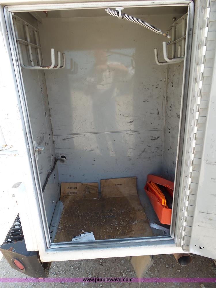 image for item K1167 1999 Ford F450 Super Duty bucket truck