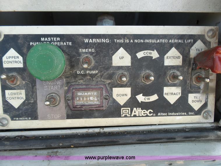 image for item K1167 1999 Ford F450 Super Duty bucket truck