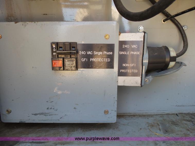 image for item K1167 1999 Ford F450 Super Duty bucket truck