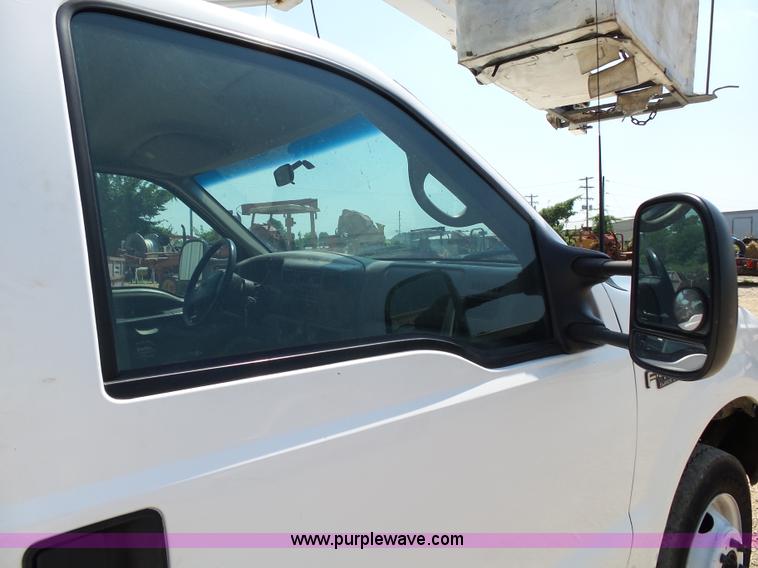 image for item K1167 1999 Ford F450 Super Duty bucket truck