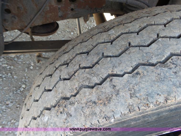 image for item K1167 1999 Ford F450 Super Duty bucket truck