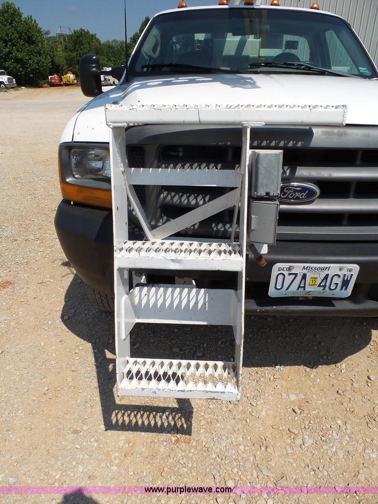 image for item K1167 1999 Ford F450 Super Duty bucket truck