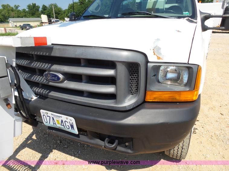 image for item K1167 1999 Ford F450 Super Duty bucket truck