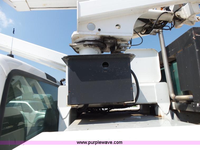 image for item K1167 1999 Ford F450 Super Duty bucket truck