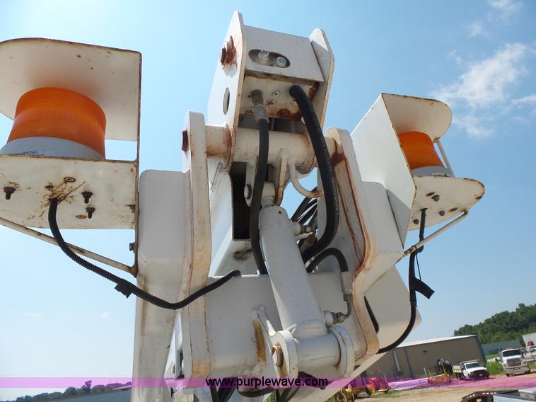 image for item K1167 1999 Ford F450 Super Duty bucket truck