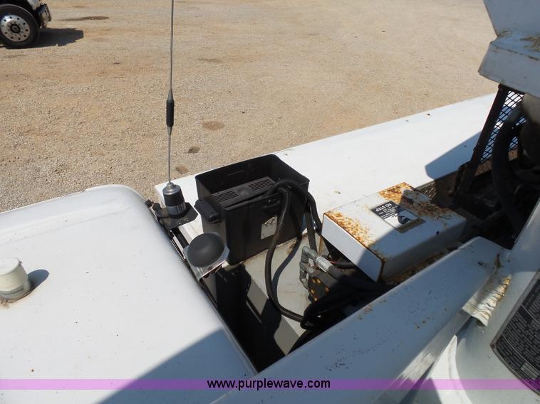 image for item K1167 1999 Ford F450 Super Duty bucket truck