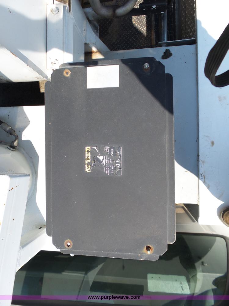 image for item K1167 1999 Ford F450 Super Duty bucket truck