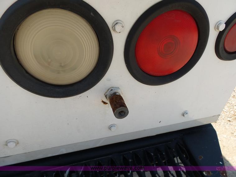 image for item K1167 1999 Ford F450 Super Duty bucket truck