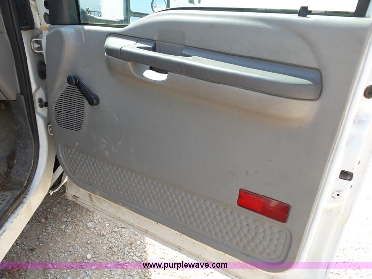 image for item K1167 1999 Ford F450 Super Duty bucket truck