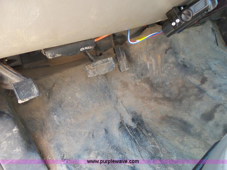 image for item K1167 1999 Ford F450 Super Duty bucket truck