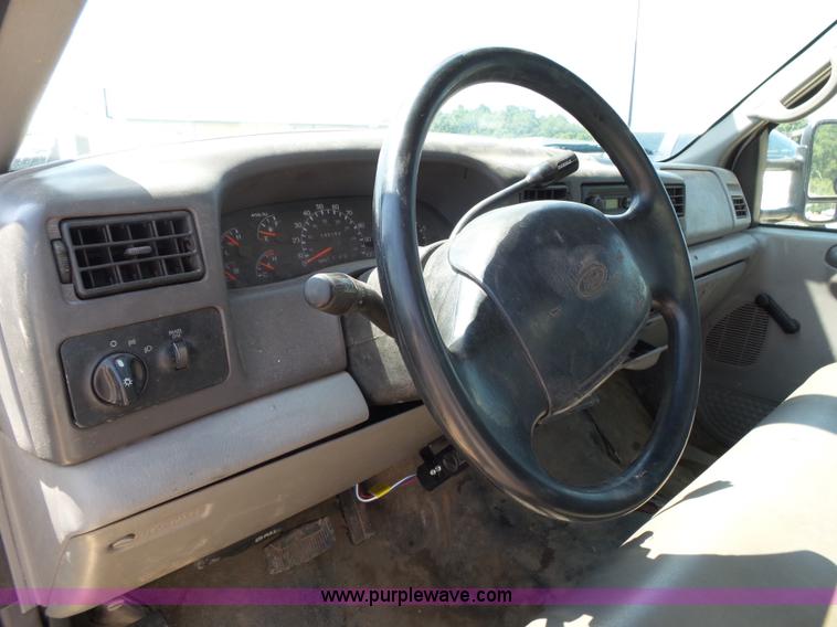 image for item K1167 1999 Ford F450 Super Duty bucket truck