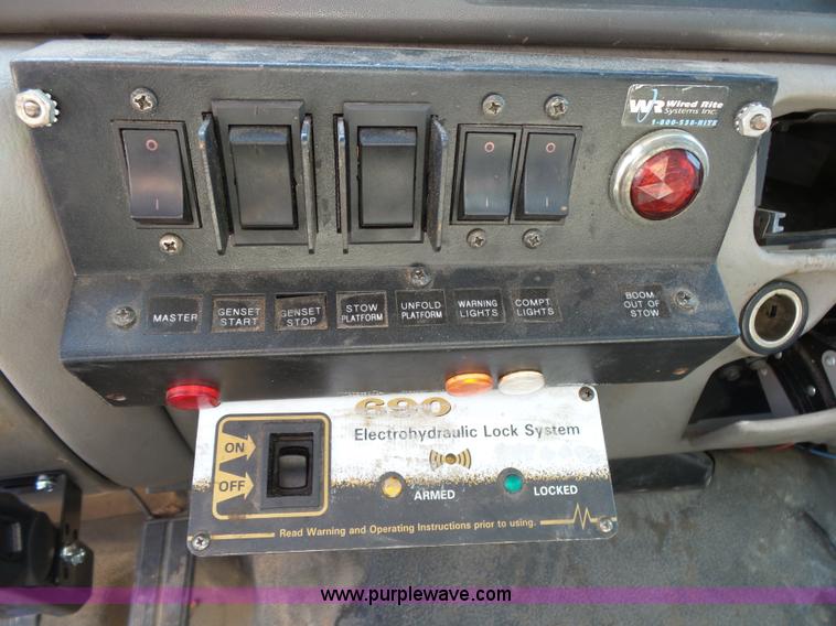 image for item K1167 1999 Ford F450 Super Duty bucket truck