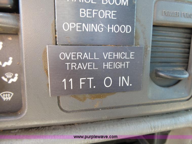 image for item K1167 1999 Ford F450 Super Duty bucket truck