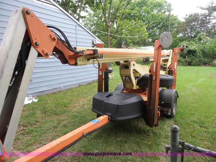 image for item K1618 2007 JLG T500J twoable boom lift