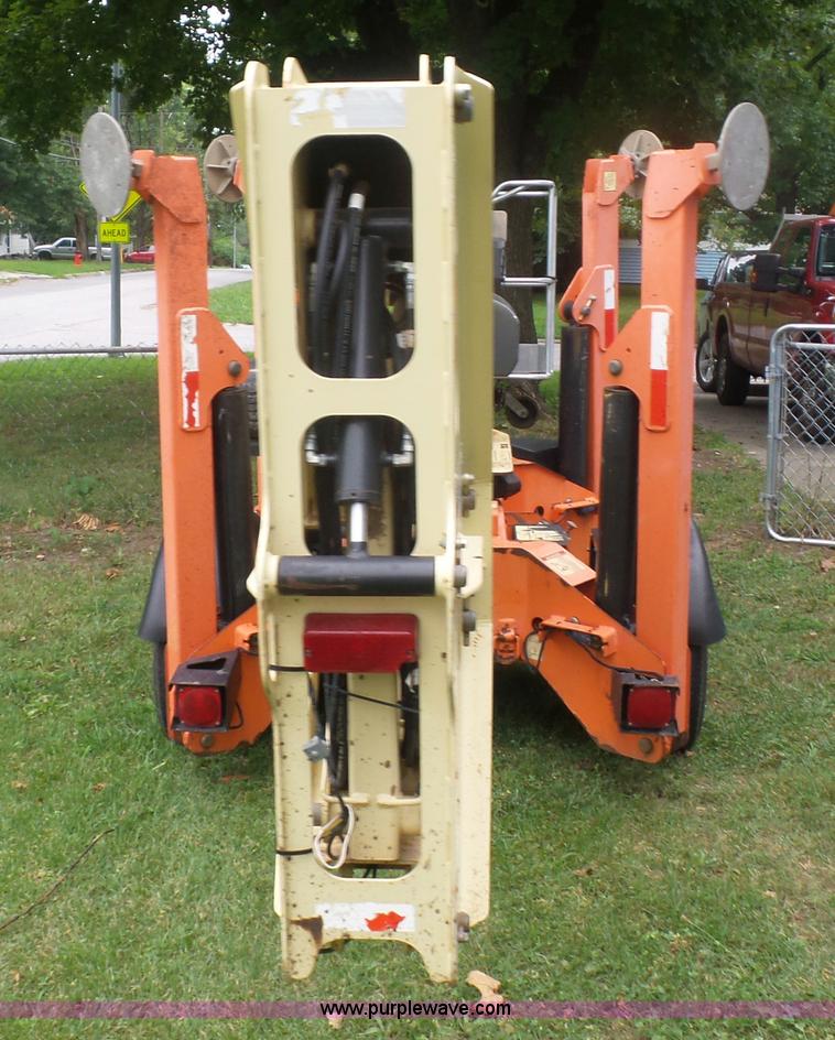 image for item K1618 2007 JLG T500J twoable boom lift
