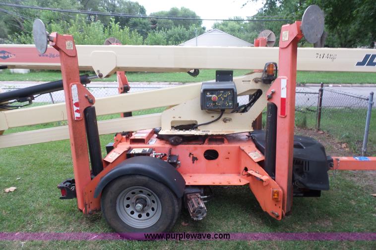 image for item K1618 2007 JLG T500J twoable boom lift