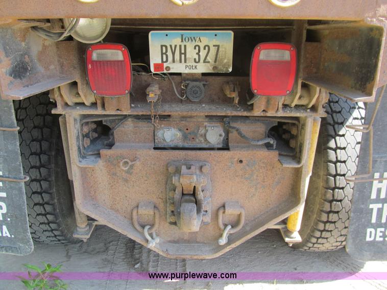 image for item K2206 1997 Ford AT9513 Aeromax 122 dump truck