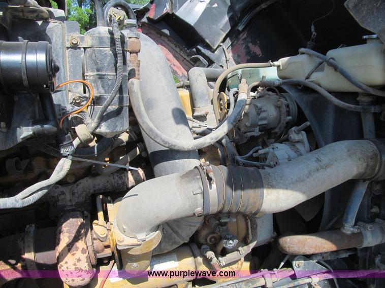 image for item K2206 1997 Ford AT9513 Aeromax 122 dump truck