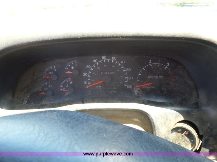 image for item K3116 2000 Ford F650 flatbed truck