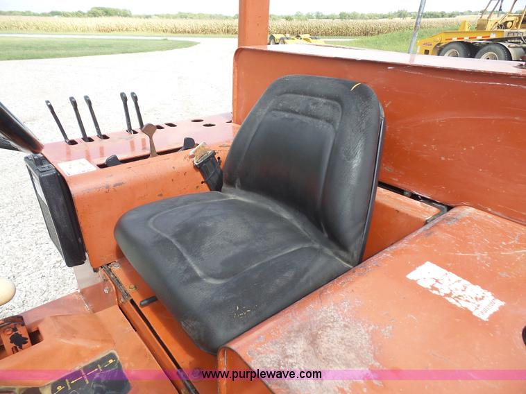 image for item K3628 1992 Ditch Witch 5110 trencher