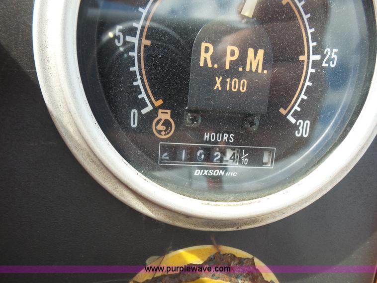 image for item K3628 1992 Ditch Witch 5110 trencher