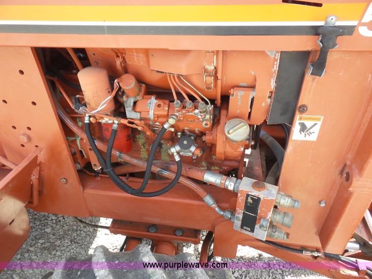 image for item K3628 1992 Ditch Witch 5110 trencher