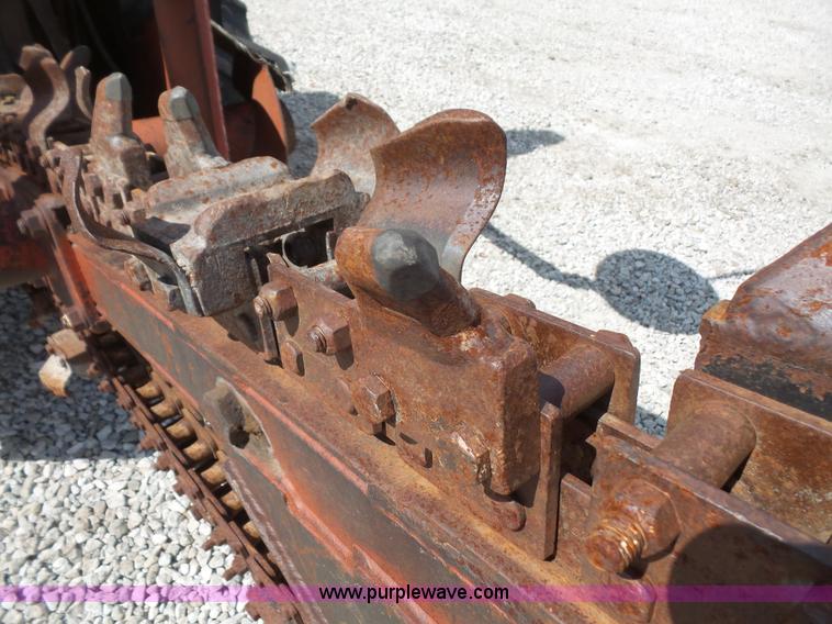image for item K3628 1992 Ditch Witch 5110 trencher