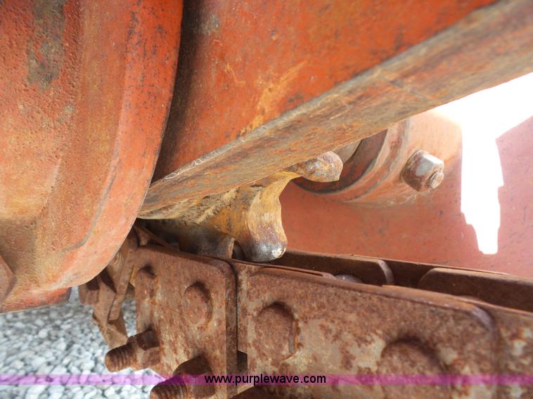 image for item K3628 1992 Ditch Witch 5110 trencher