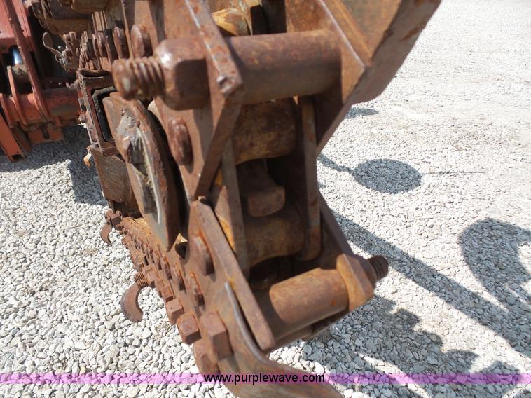 image for item K3628 1992 Ditch Witch 5110 trencher