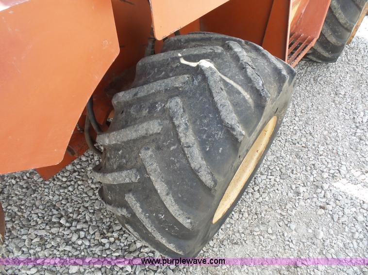 image for item K3628 1992 Ditch Witch 5110 trencher