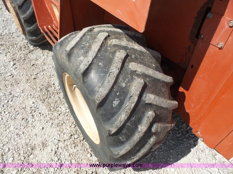 image for item K3628 1992 Ditch Witch 5110 trencher