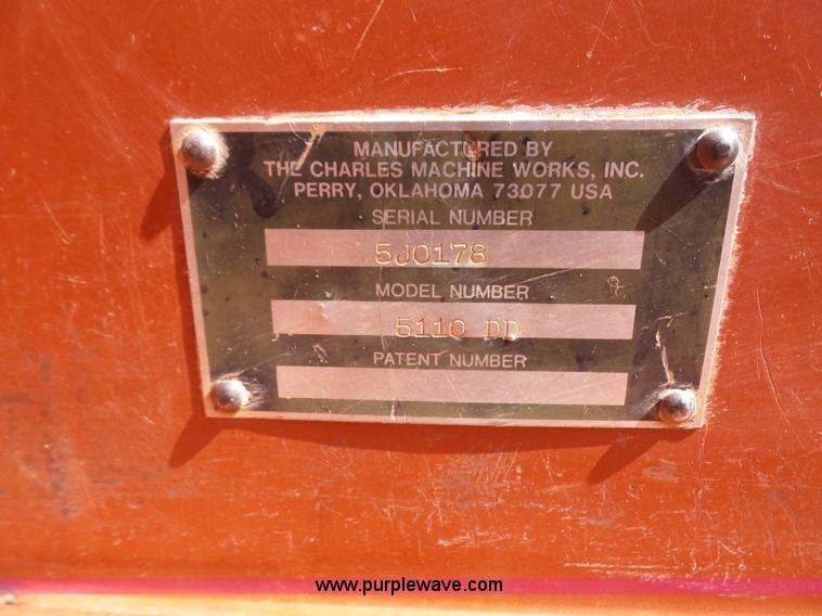 image for item K3628 1992 Ditch Witch 5110 trencher