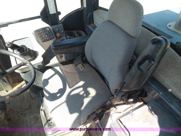 image for item K3646 2005 John Deere 544J wheel loader