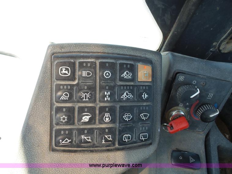 image for item K3646 2005 John Deere 544J wheel loader