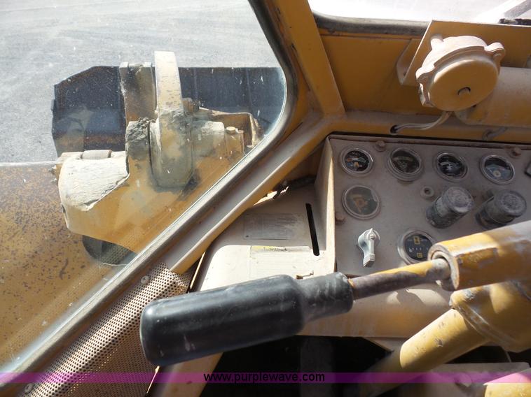 image for item K3648 1976 Caterpillar 950 wheel loader