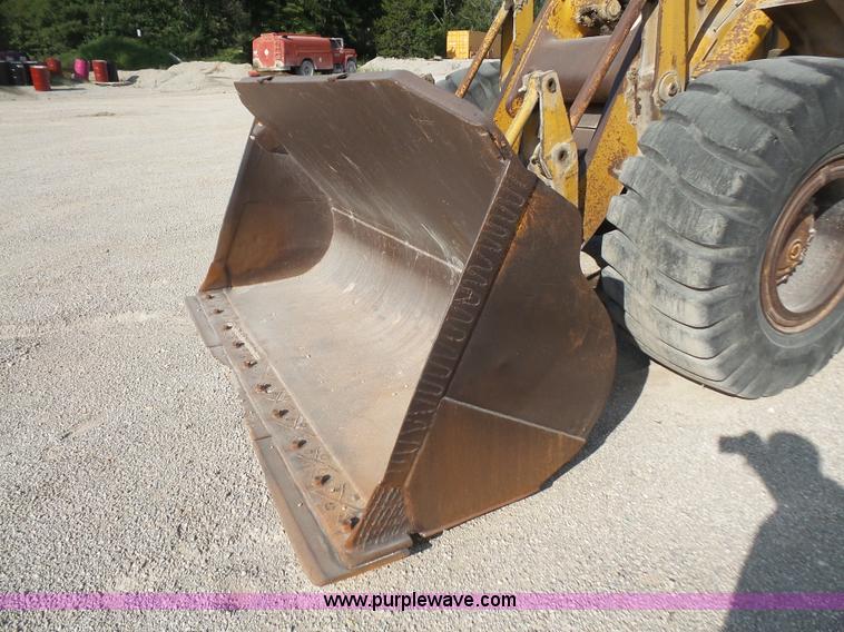 image for item K3648 1976 Caterpillar 950 wheel loader
