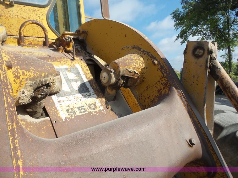 image for item K3648 1976 Caterpillar 950 wheel loader