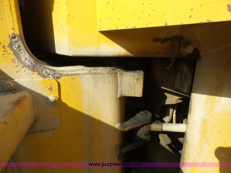 image for item K3648 1976 Caterpillar 950 wheel loader