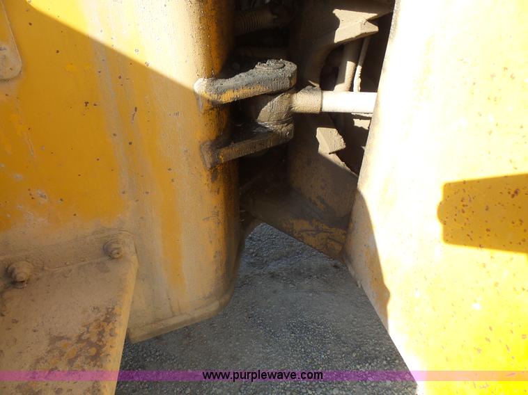 image for item K3648 1976 Caterpillar 950 wheel loader