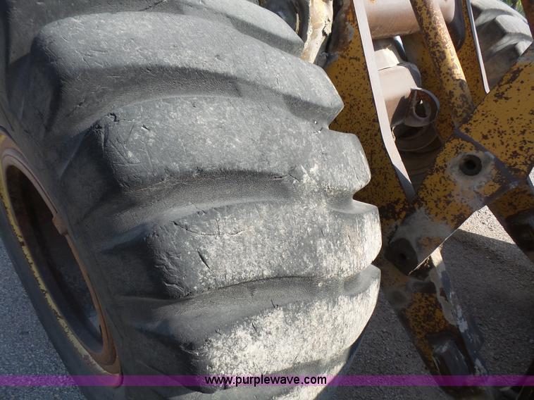 image for item K3648 1976 Caterpillar 950 wheel loader