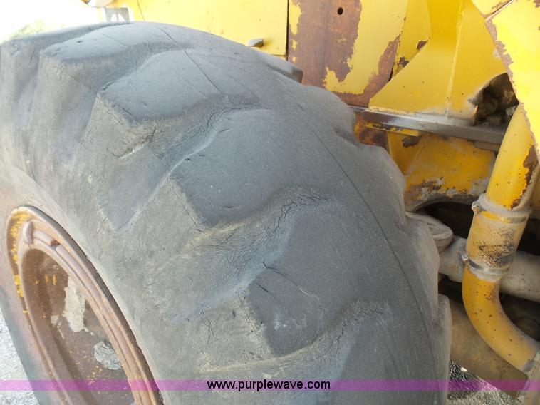 image for item K3648 1976 Caterpillar 950 wheel loader