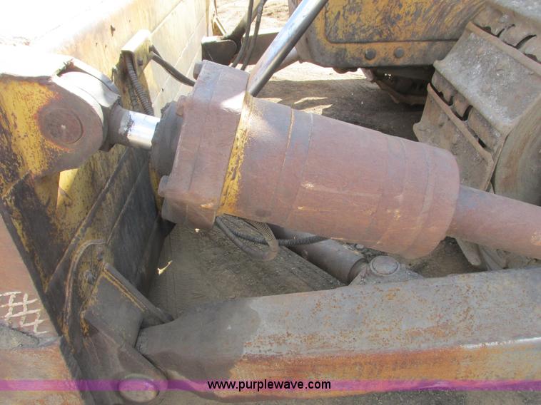 image for item K4128 Dresser TD25EIII dozer