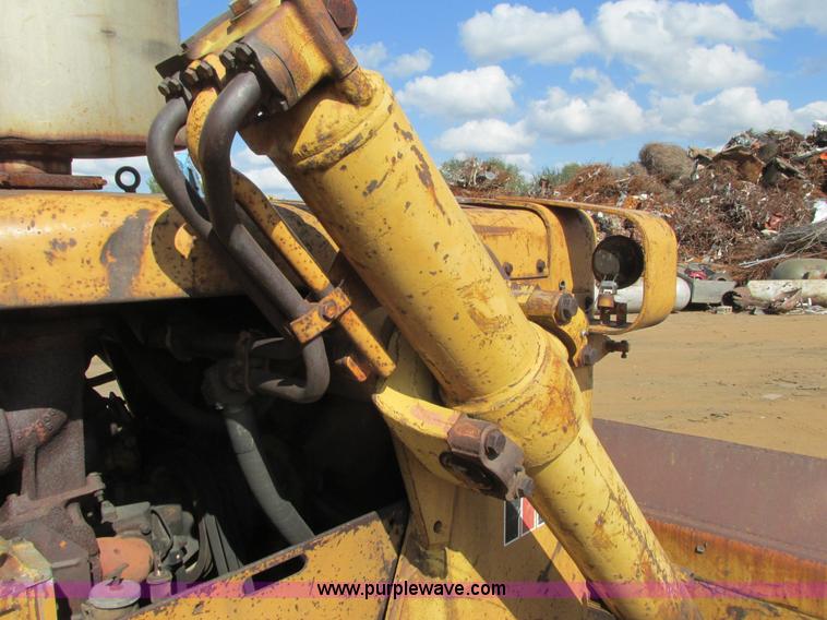 image for item K4128 Dresser TD25EIII dozer