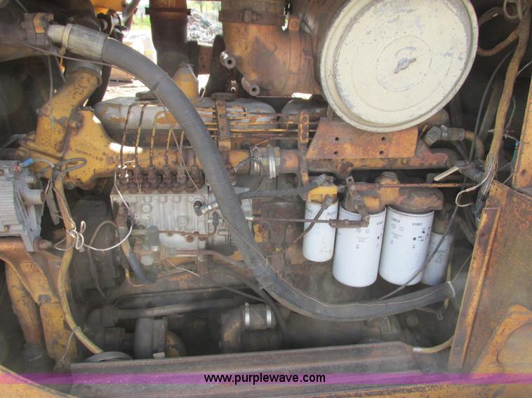 image for item K4128 Dresser TD25EIII dozer