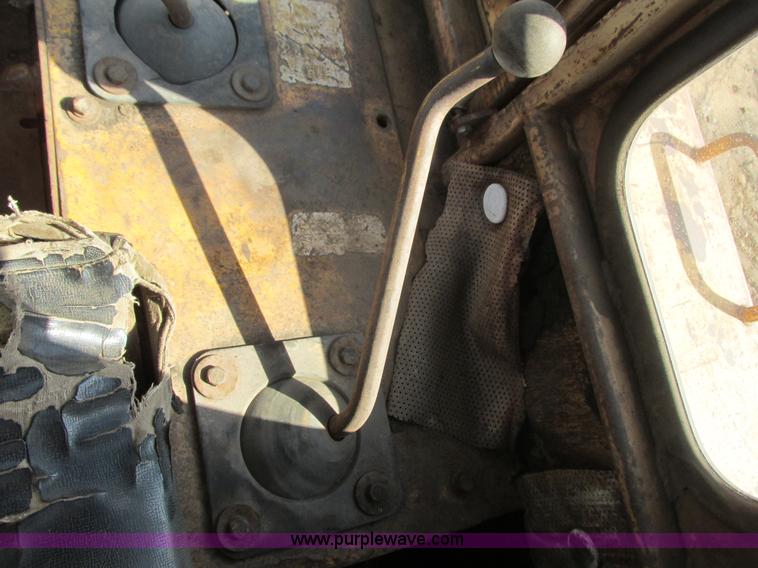 image for item K4128 Dresser TD25EIII dozer