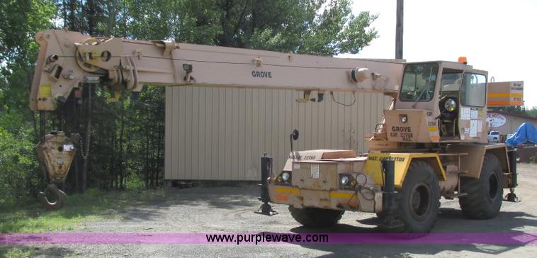 image for item K4150 Grove RT522 crane