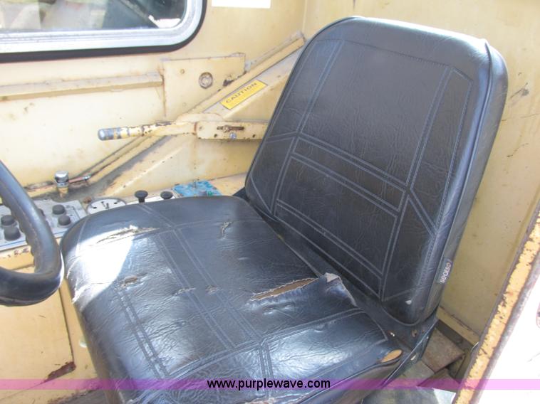 image for item K4150 Grove RT522 crane