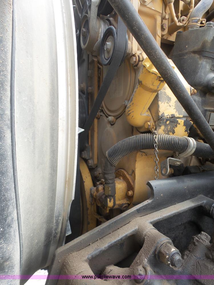 image for item K4743 2009 Kenworth T800 semi truck